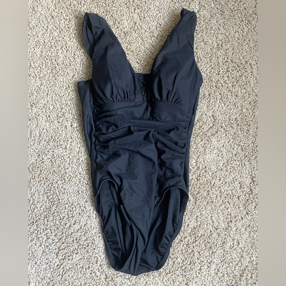 Lands End Tummy Control One Piece, Size 4